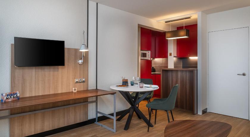 One-Bedroom Apartment with Balcony (4 Persons) (One-Bedroom Apartment with Balcony (4 People)) attēls 12
