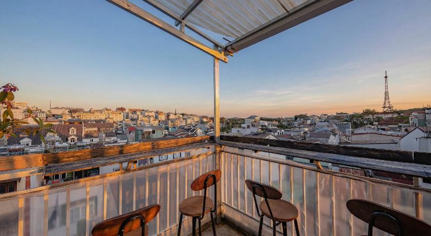 Dalat Note Hostel – Dalat, IL