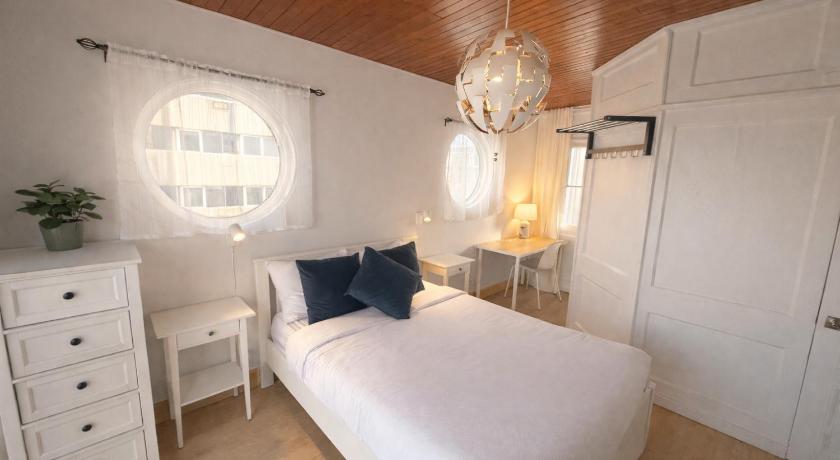 Image of Double Room with Mountain View 3