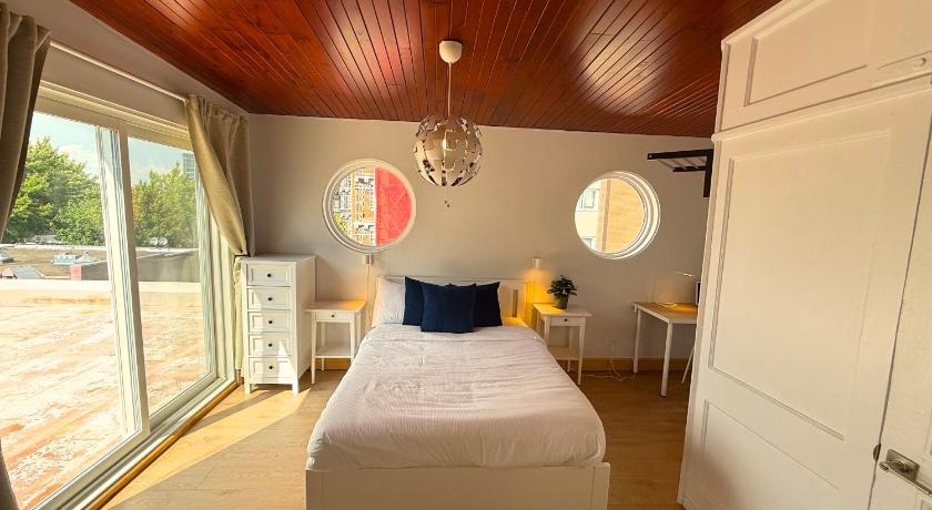 Image of Double Room with Mountain View 1