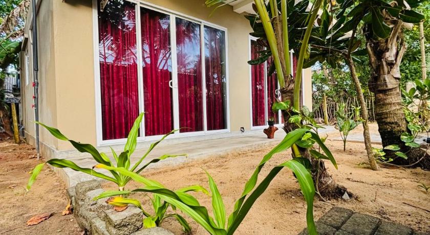 Revival Beach Resort - image 7