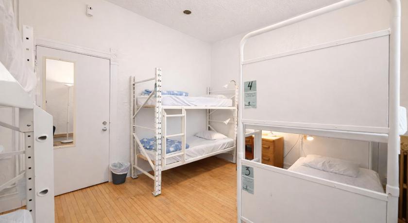 Image of Bed in 6-Bed Mixed Dormitory Room 0