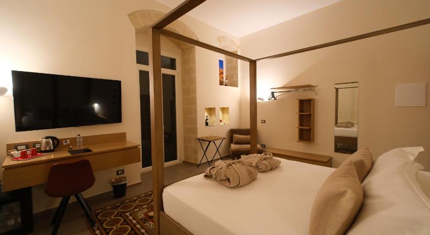 METEORON Luxury Rooms