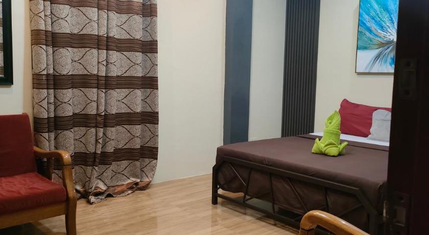 Image of Family Room 3