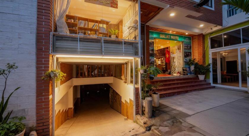 Dalat Note Hostel – Dalat, IL