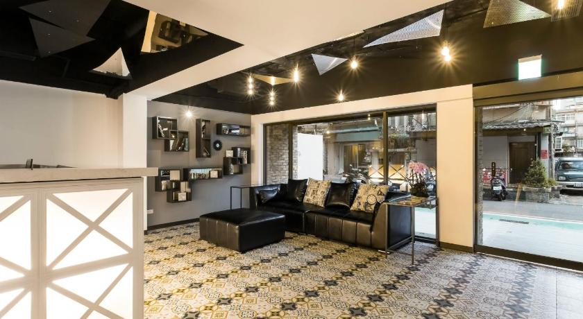 Taipei RF Hotel - Lin Sen 3-Star Hotel room