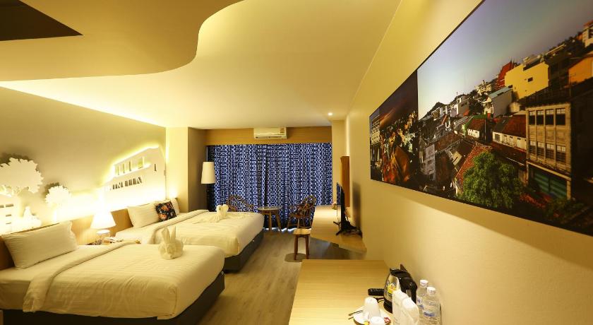 Image of Family Room 13