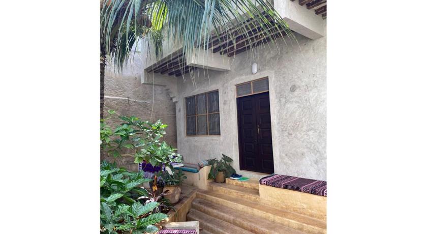 Amani Guest House, Utukuni Lamu Island