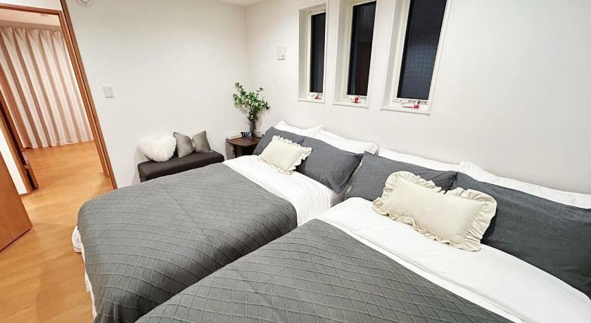 도쿄 / 동경 Newly built house with free parking, 3 minutes walk from Shinkoiwa Station 3성급 숙소 스위트룸