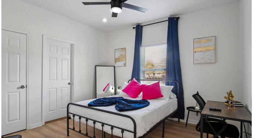 San Antonio Peaceful Stays with Easy Access to Downtown 4-Star Accommodation view
