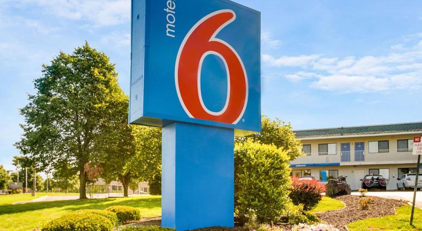 Motel 6-Lenexa, KS - Kansas City Southwest