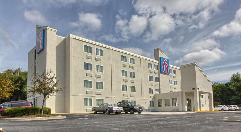 Motel 6-York, PA - North