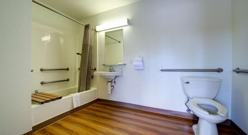 Motel 6-Seattle, WA - Airport photo