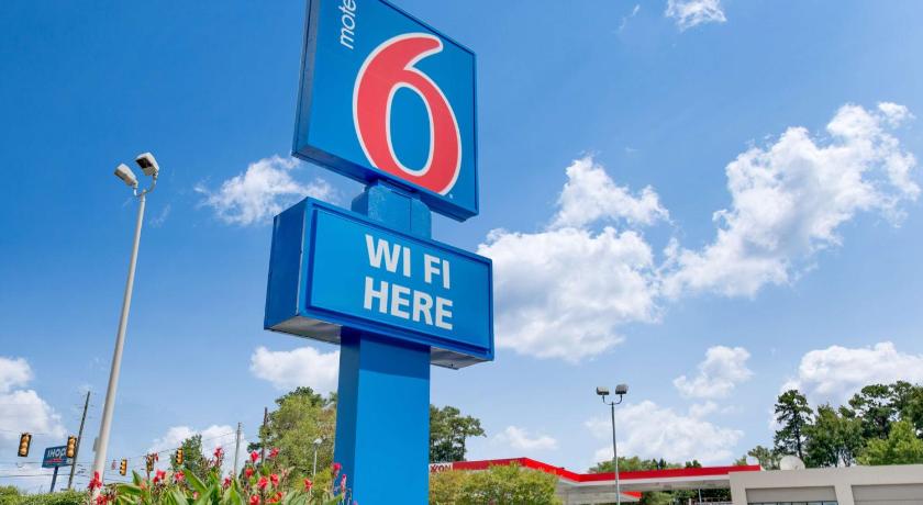 Motel 6-Columbia, SC - West