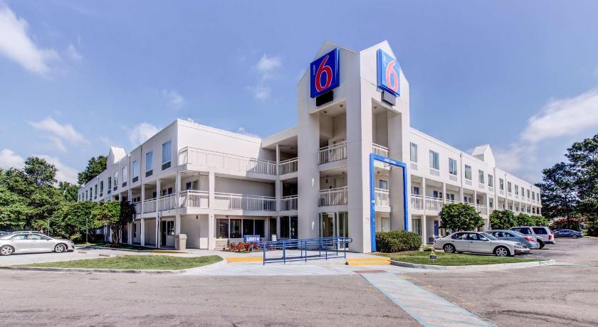 Motel 6 Virginia Beach