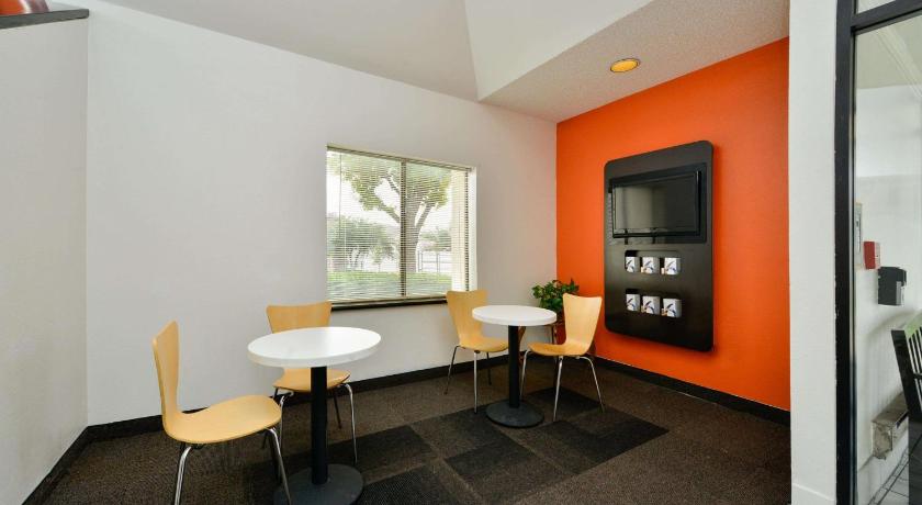 Motel 6-Plano, TX - West - Frisco