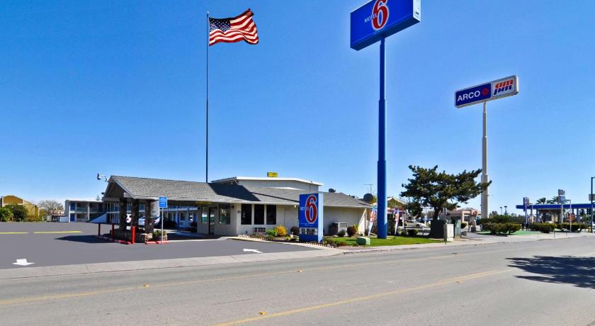 Motel 6-Willows, CA