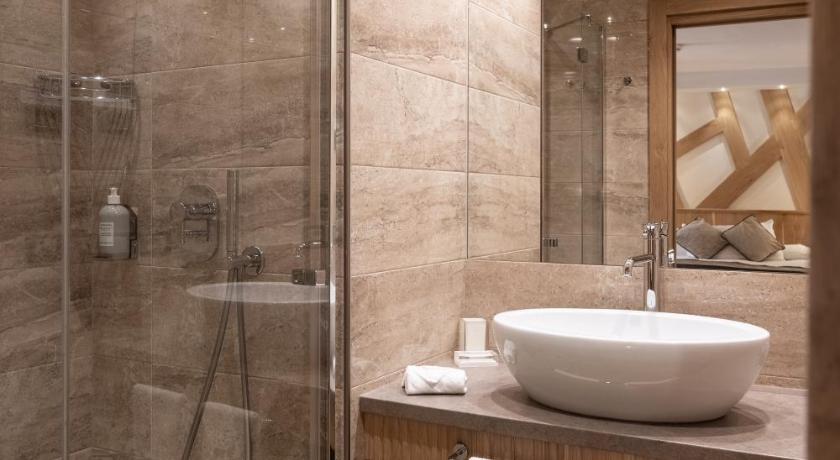 Image of Luxury Suite 2