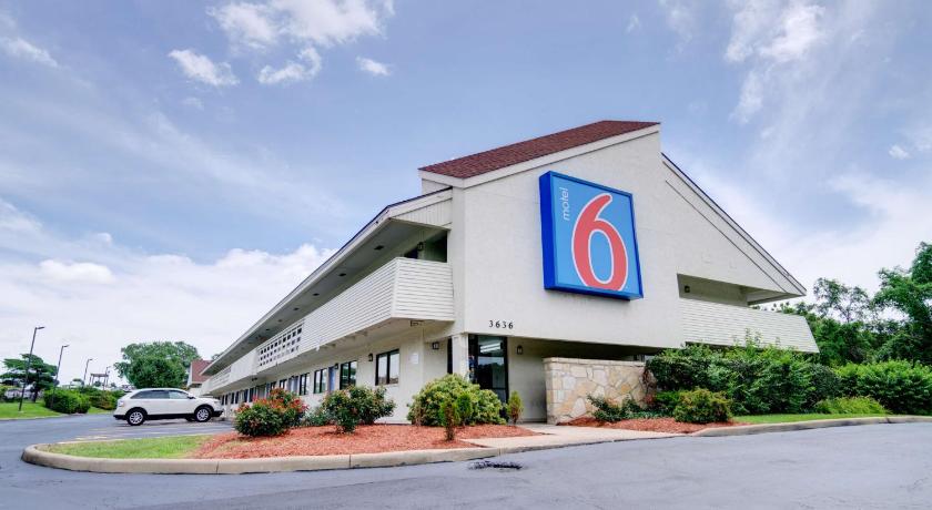 Motel 6-Kansas City, MO