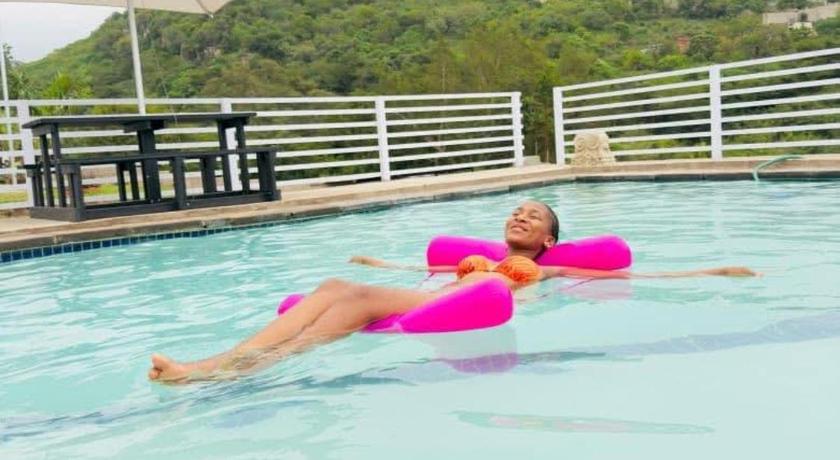 ジョージ Siyaya’s Guest Palace 3つ星 シングルルーム プール