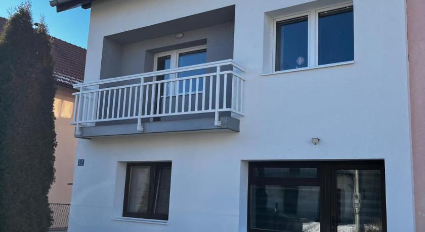 Apartman Lara