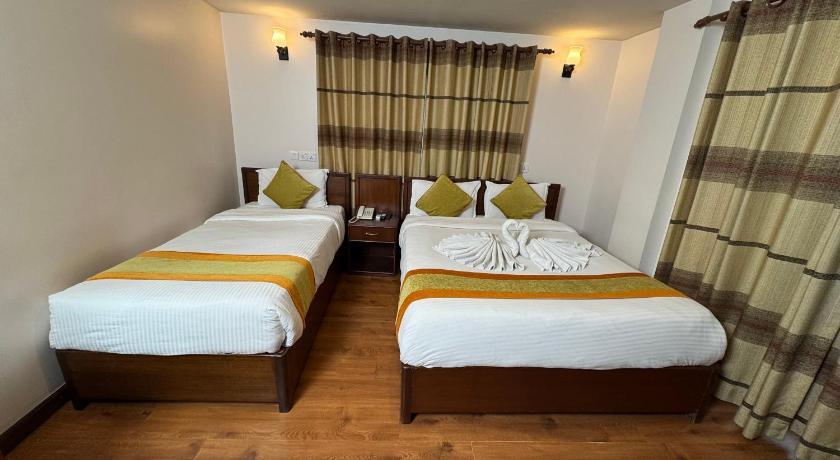 Hotel Everest Nepal — Kathmandu (2)