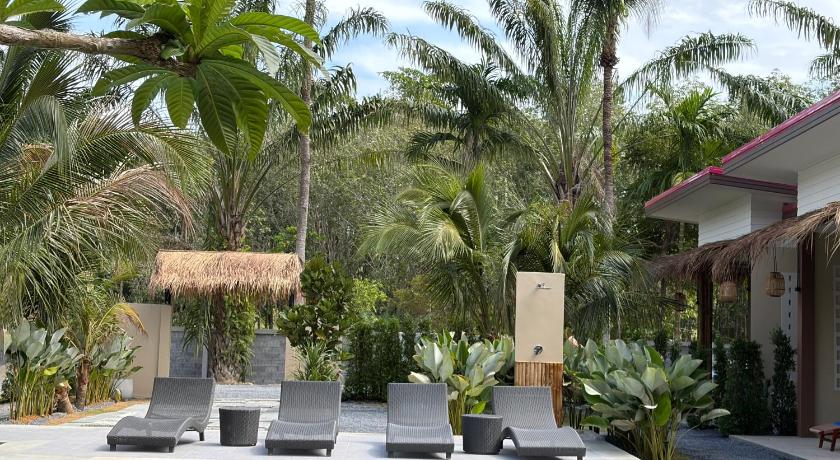 Image of Luxury Bungalow 10