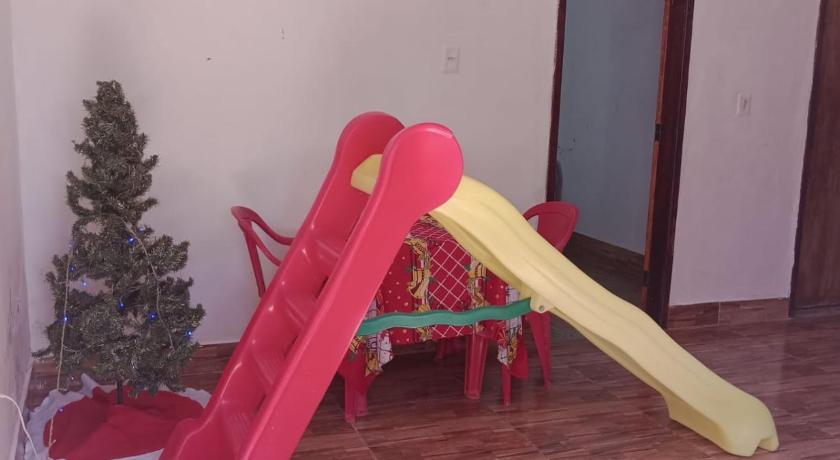 イタパリカ Casa terreo na ilha proximo ao Ferry Boat 2つ星 シングルルーム プール