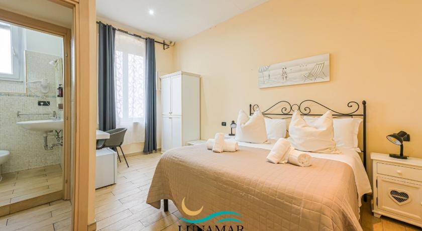 صورة غرفة مزدوجة مع حمام خاص (Double Room with Private Bathroom) 1