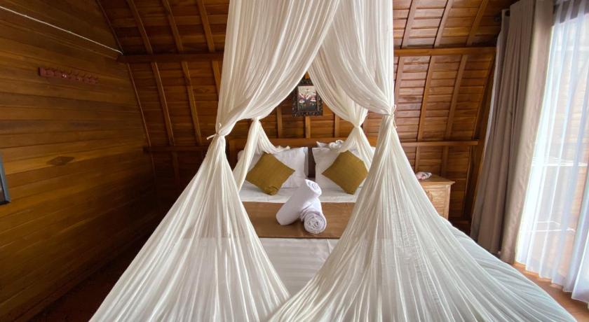Suwehan Beach Cliff House - image 23