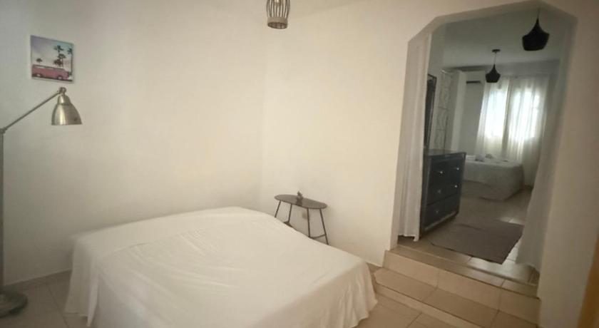 Image of One-Bedroom Apartment 1