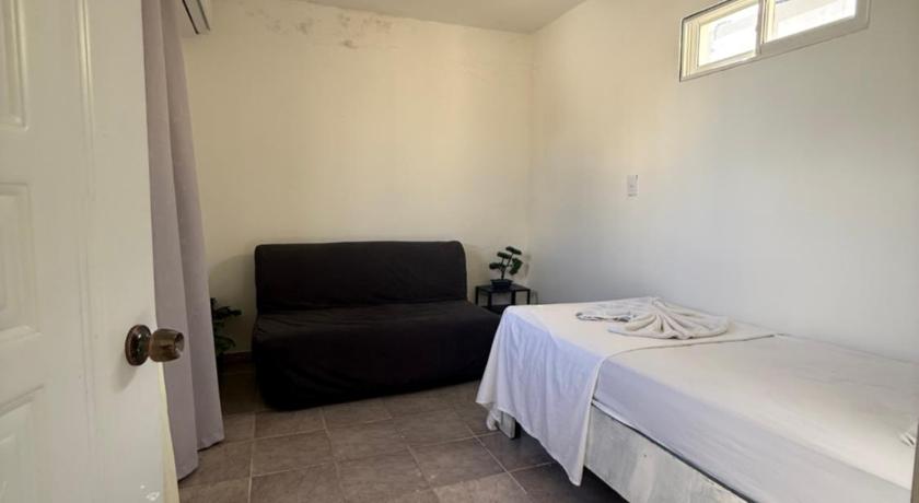 Image of Family Room 3