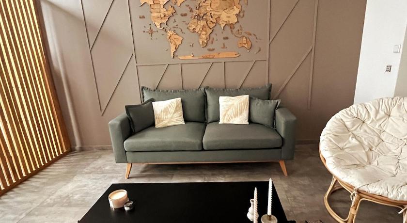 The travellers' flat-Brussels South Airport