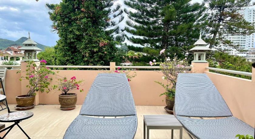 Image of Junior Suite 8