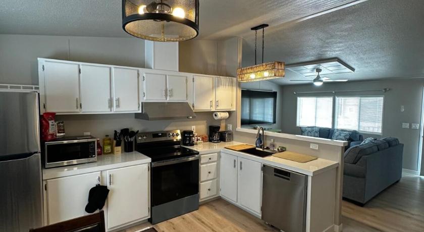 West Wendover Home away from Home 4-Star Accommodation lobby