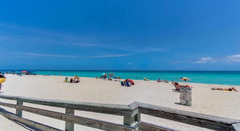 Oceanfront Studio Casablanca Miami Beach photo