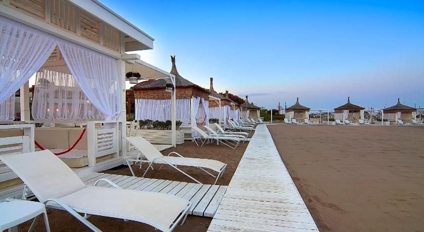 Baia Lara Hotel - image 4