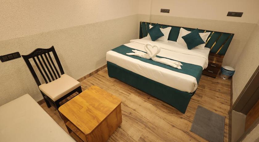 Hotel Glow - image 47