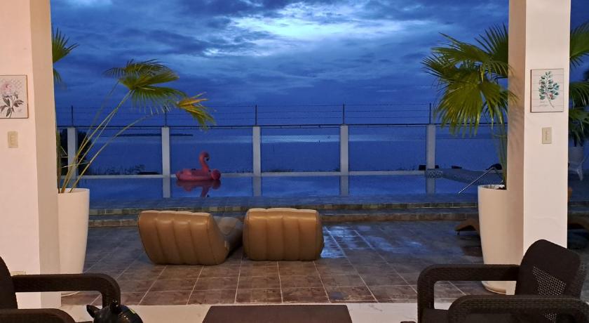la caballa beach resort bar & grill - image 6
