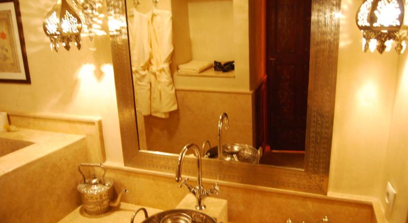 Image of Deluxe Suite 4