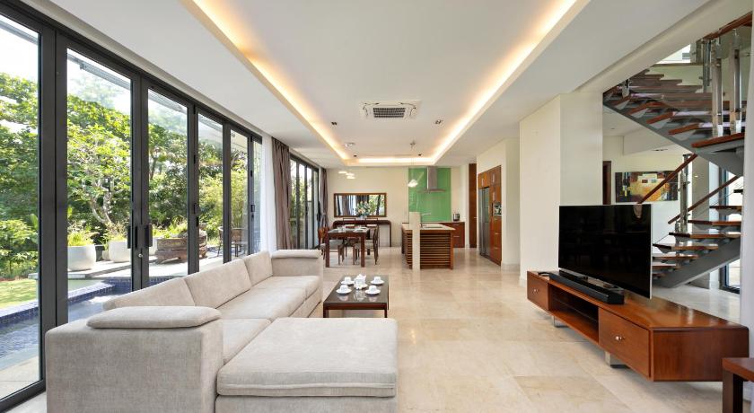 다낭 Astana Villa Non Nuoc Beach 5성급 호텔 외관