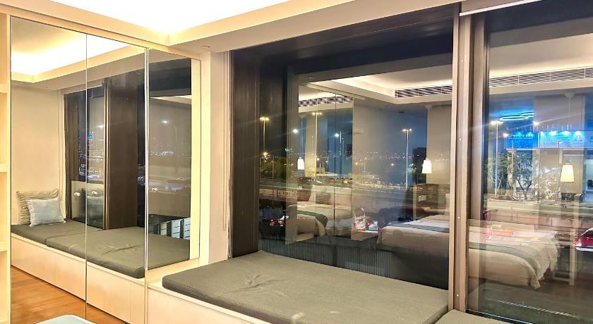 Image of Superior Harbor View Suite 3