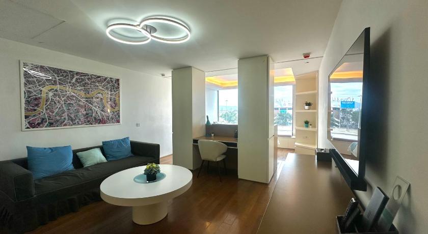 Image of Superior Harbor View Suite 0