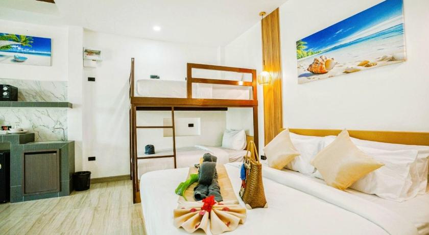 Image of Deluxe Bungalow with Garden View 16
