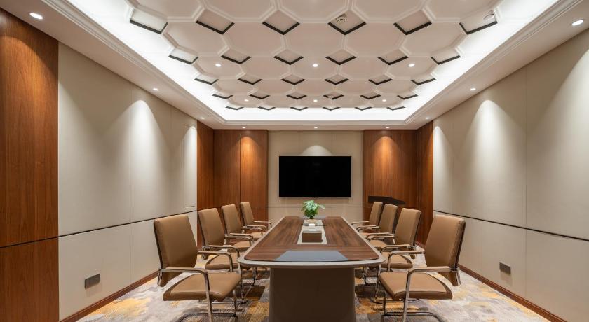 Nostalgia S Hotel (Tianjin Jinwan Plaza) - image 25