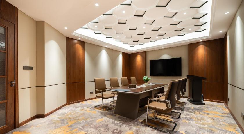 Nostalgia S Hotel (Tianjin Jinwan Plaza) - image 21