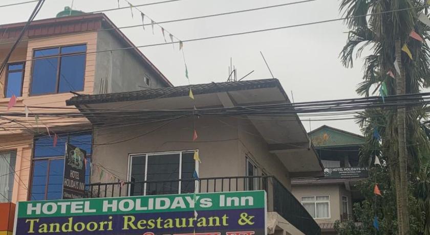 Hotel Holidays Inn — Chitwan (5)