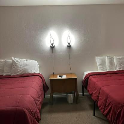 Wilberton Travelers Inn Motel Accommodation room