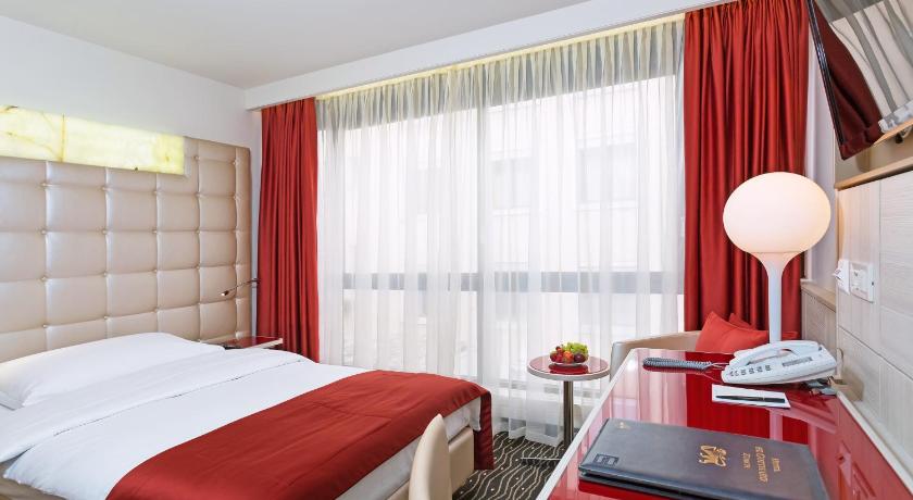 Image of Single Room 0
