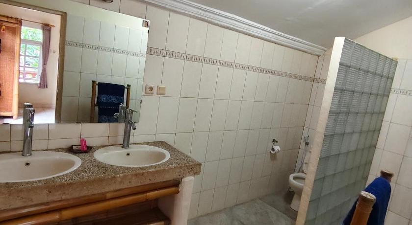 Image of Twin Room 16